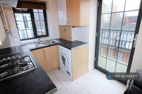 3 bedroom flat to rent, Grafton Chambers, London, NW1