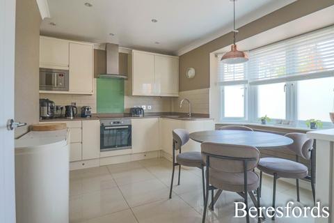 3 bedroom semi-detached house for sale, Rowan Way, Dunmow, CM6