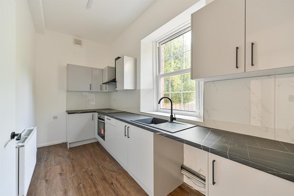 Apartment in Reading, Fords Farm, Holybrook - View 2