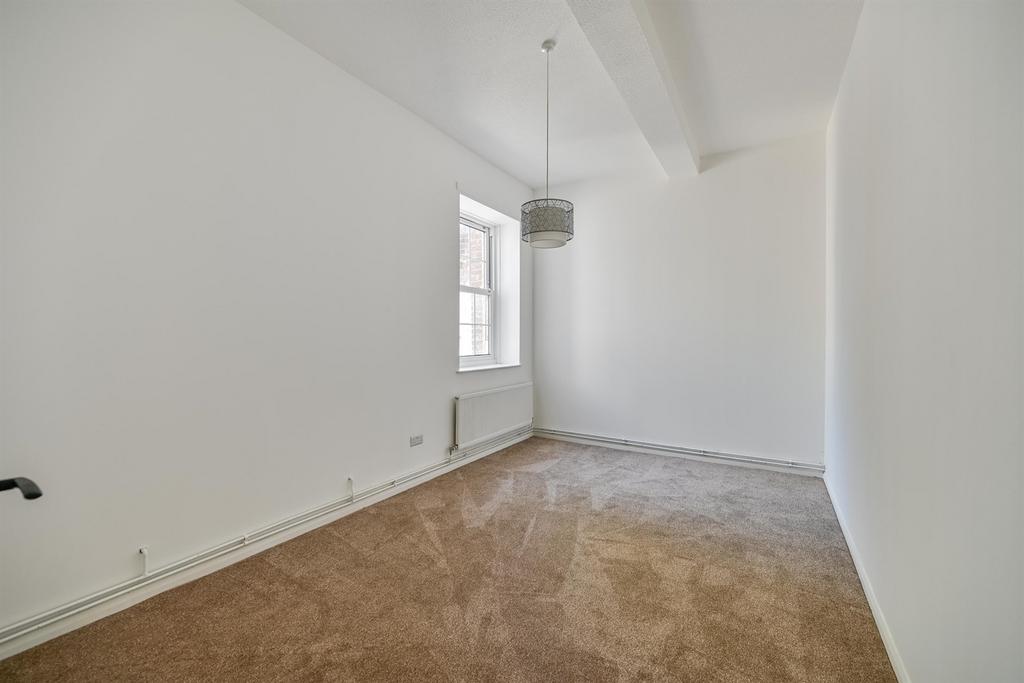 Apartment in Reading, Fords Farm, Holybrook - View 5