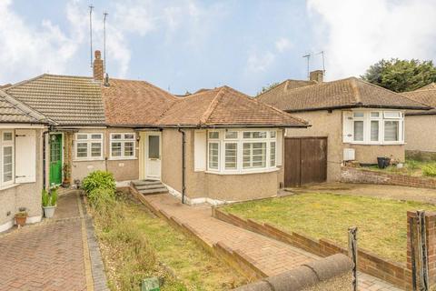 2 bedroom bungalow for sale, Beechcroft Avenue, Bexleyheath