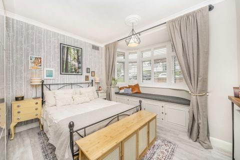 2 bedroom bungalow for sale, Beechcroft Avenue, Bexleyheath