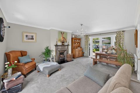 5 bedroom detached house for sale, Oaktree Close, Doddington, PE15
