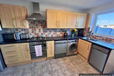 4 bedroom link detached house for sale, Crosby Close, Forest Town, NG19