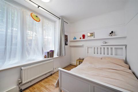 2 bedroom flat for sale, Mortimer Crescent, Kilburn, London, NW6