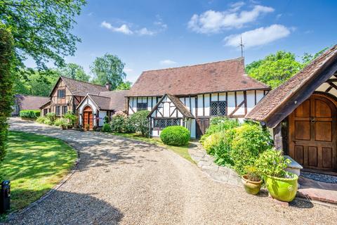 3 bedroom detached house for sale, Red Lane, Oxted RH8