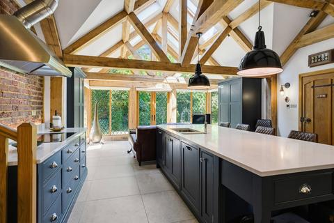 3 bedroom detached house for sale, Red Lane, Oxted RH8