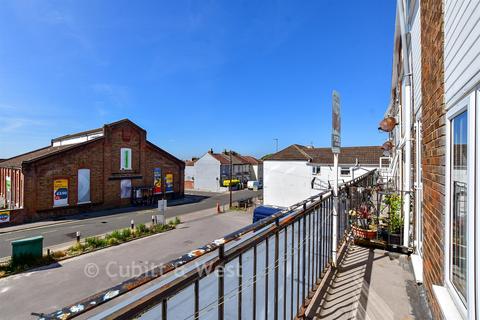 3 bedroom maisonette for sale, Highland Road, Southsea PO4
