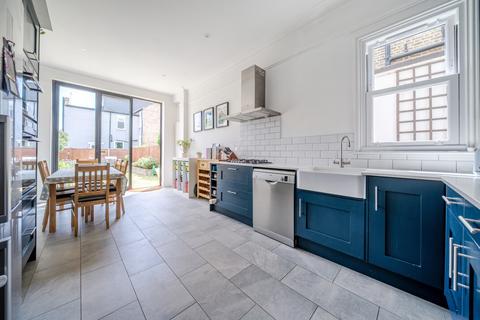 4 bedroom terraced house for sale, Knights Hill, West Norwood, London, SE27