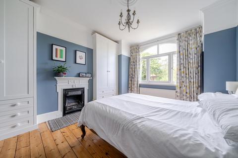 4 bedroom terraced house for sale, Knights Hill, West Norwood, London, SE27