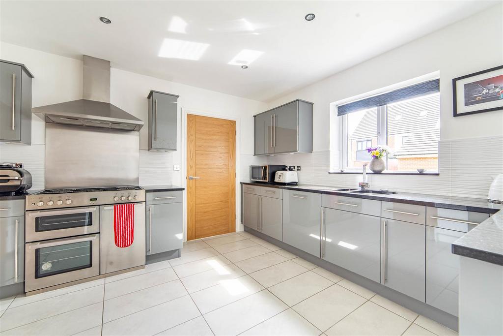 Ashwood Close, Great Park, NE13 - View 4