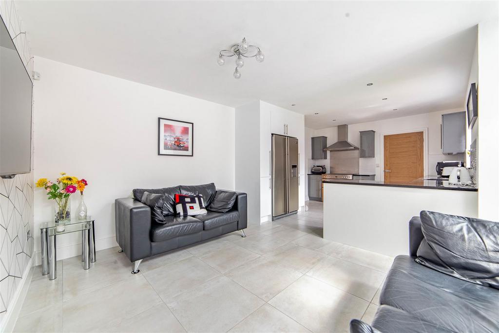 Ashwood Close, Great Park, NE13 - View 6