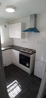 2 bedroom flat to rent, Windmill Street, Gravesend DA12