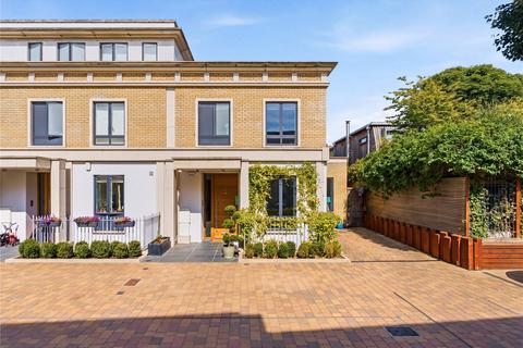 undefined, Basilica Mews, SW12