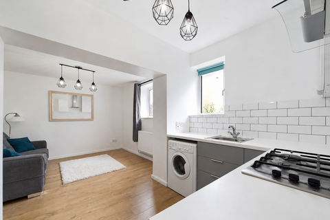 4 bedroom flat for sale, Bath Road, Bournemouth BH1