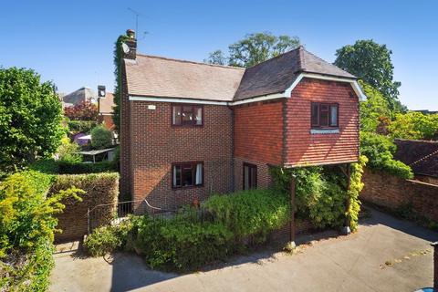 2 bedroom link detached house for sale, Hylton Road, Petersfield, Hampshire