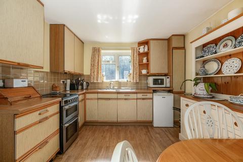2 bedroom link detached house for sale, Hylton Road, Petersfield, Hampshire