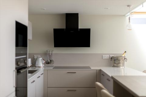 2 bedroom terraced house for sale, Liberton Brae, Edinburgh EH16