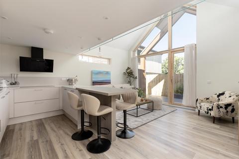 2 bedroom terraced house for sale, Liberton Brae, Edinburgh EH16