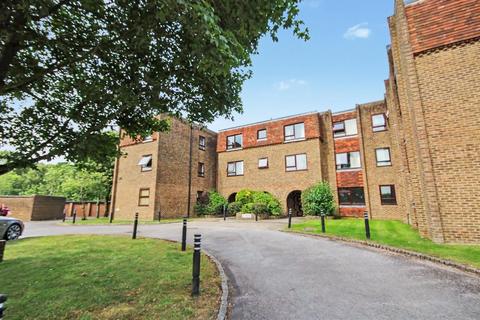 1 bedroom flat for sale, Gilliat Drive, Merrow