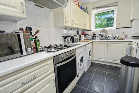 1 bedroom flat for sale, Gilliat Drive, Merrow