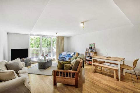 2 bedroom flat for sale, Vineyard Path, London SW14