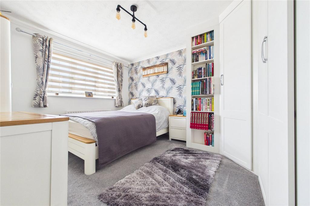 Sheraton Drive, Tilehurst, Reading, Berkshire, RG31 – další