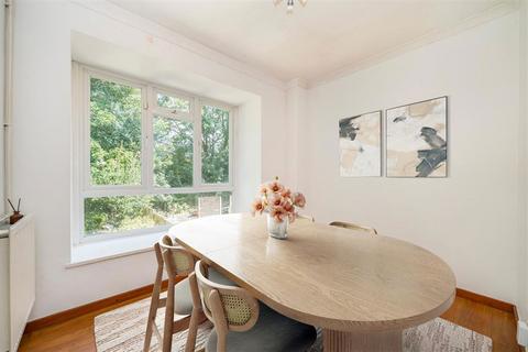 2 bedroom maisonette for sale, Lyme Farm Road, London SE12