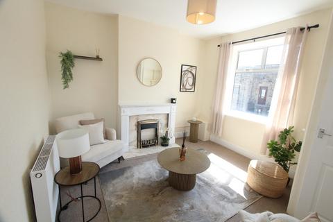 2 bedroom end of terrace house for sale, High Street, Pentre Broughton