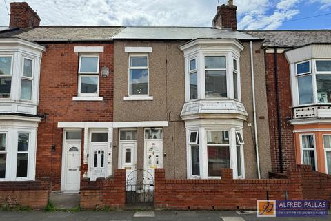 3 bedroom flat for sale, Julian Street, Lawe Top
