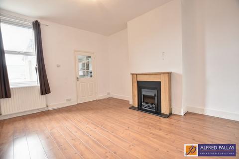3 bedroom flat for sale, Julian Street, Lawe Top