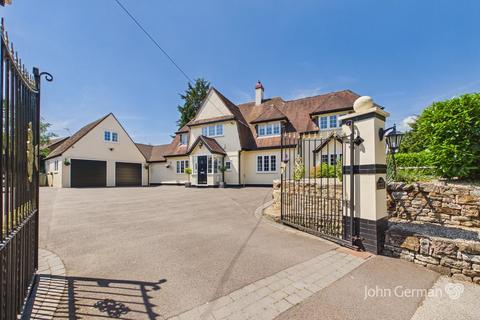 5 bedroom detached house for sale, Hyde Lea Bank, Hyde Lea