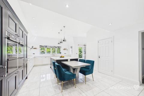 5 bedroom detached house for sale, Hyde Lea Bank, Hyde Lea