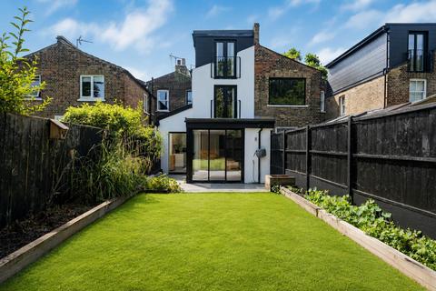 4 bedroom house for sale, Gomm Road, Canada Water, SE16