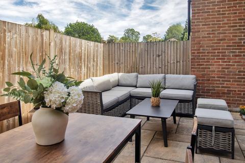 3 bedroom semi-detached house for sale, Hidden Mews, Tunbridge Wells TN2