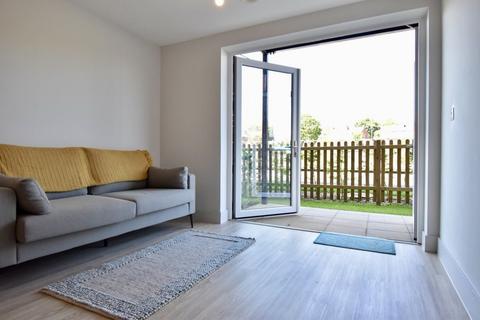 2 bedroom apartment to rent, Vesta Boulevard, Exeter EX4
