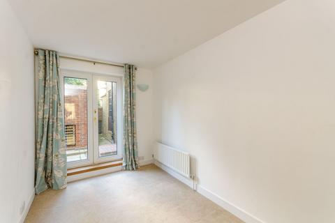 2 bedroom flat to rent, Admiral Walk, Maida Vale, London, W9