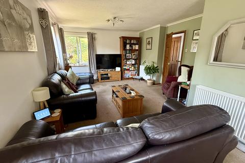 3 bedroom semi-detached house for sale, Penrheidol, Penparcau SY23