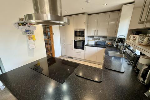 3 bedroom semi-detached house for sale, Penrheidol, Penparcau SY23