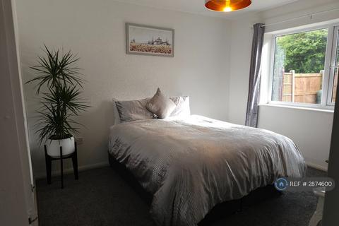 3 bedroom bungalow to rent, Windermere Avenue, Chester, CH2