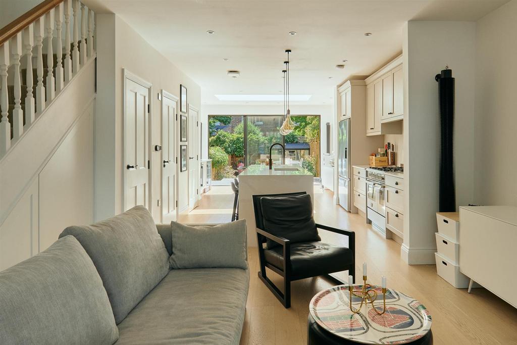 House in London - View 4