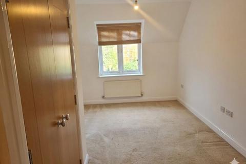 2 bedroom flat to rent, Brightwen Grove, Stanmore, Middlesex, HA7 4ZB