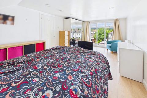 4 bedroom semi-detached house for sale, Waun-Y-Groes Road, Rhiwbina, Cardiff, CF14