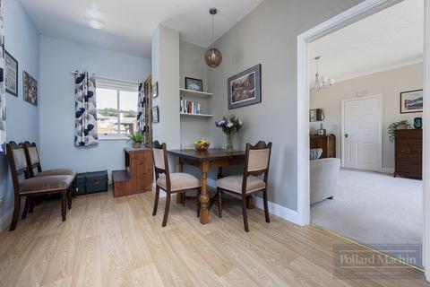 2 bedroom flat for sale, Addington Road, Sanderstead