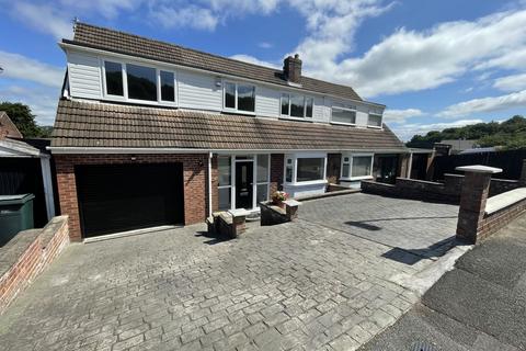 4 bedroom semi-detached house for sale, Cromwell Court, Blaydon-On-Tyne NE21