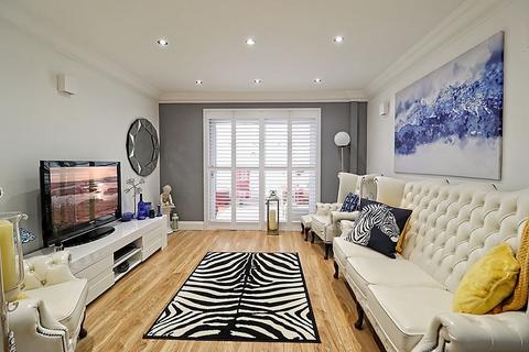 4 bedroom terraced house for sale, Virginia Close, Benfleet