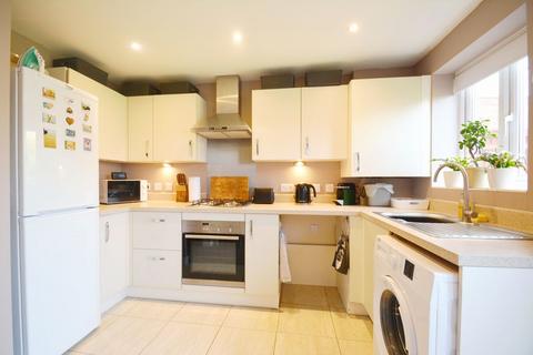 2 bedroom terraced house for sale, Lavender Avenue, Minster