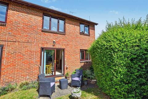 2 bedroom apartment for sale, Adams Way, Alton, Hampshire, GU34