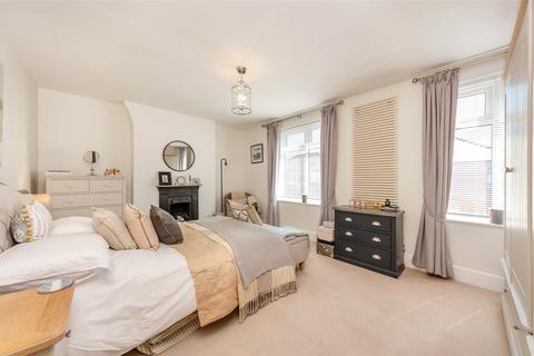 2 bedroom end of terrace house for sale, Vaynol Street, Caernarfon, Gwynedd, LL55