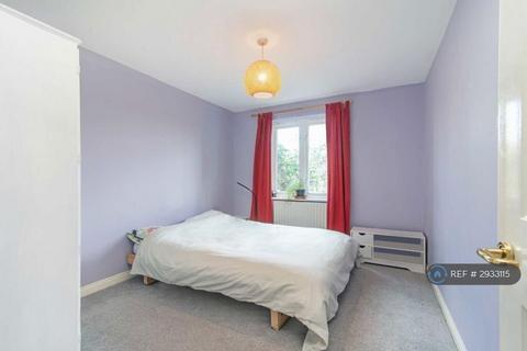 2 bedroom flat to rent, Hackney Wick, London, E9